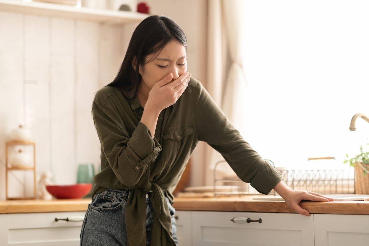 Ragazza non si sente bene