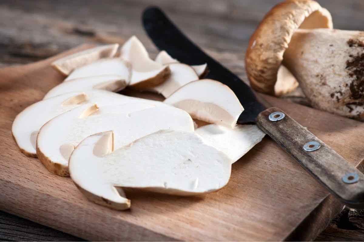 crostone aperitivo funghi e brie