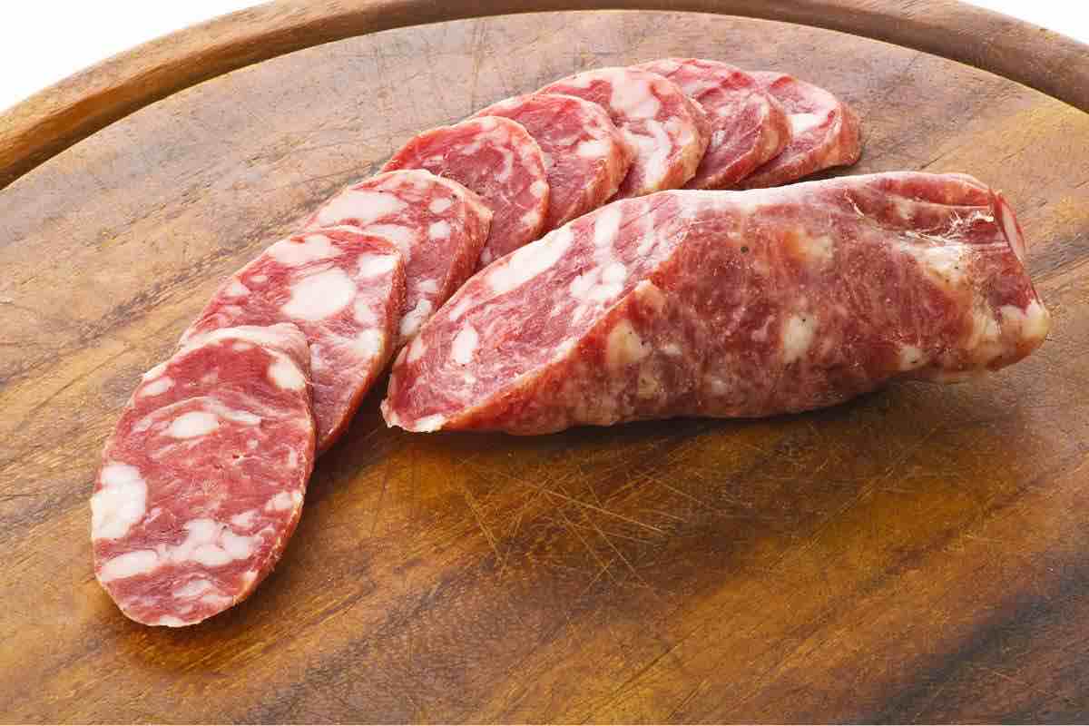 richiamo alimentare salame