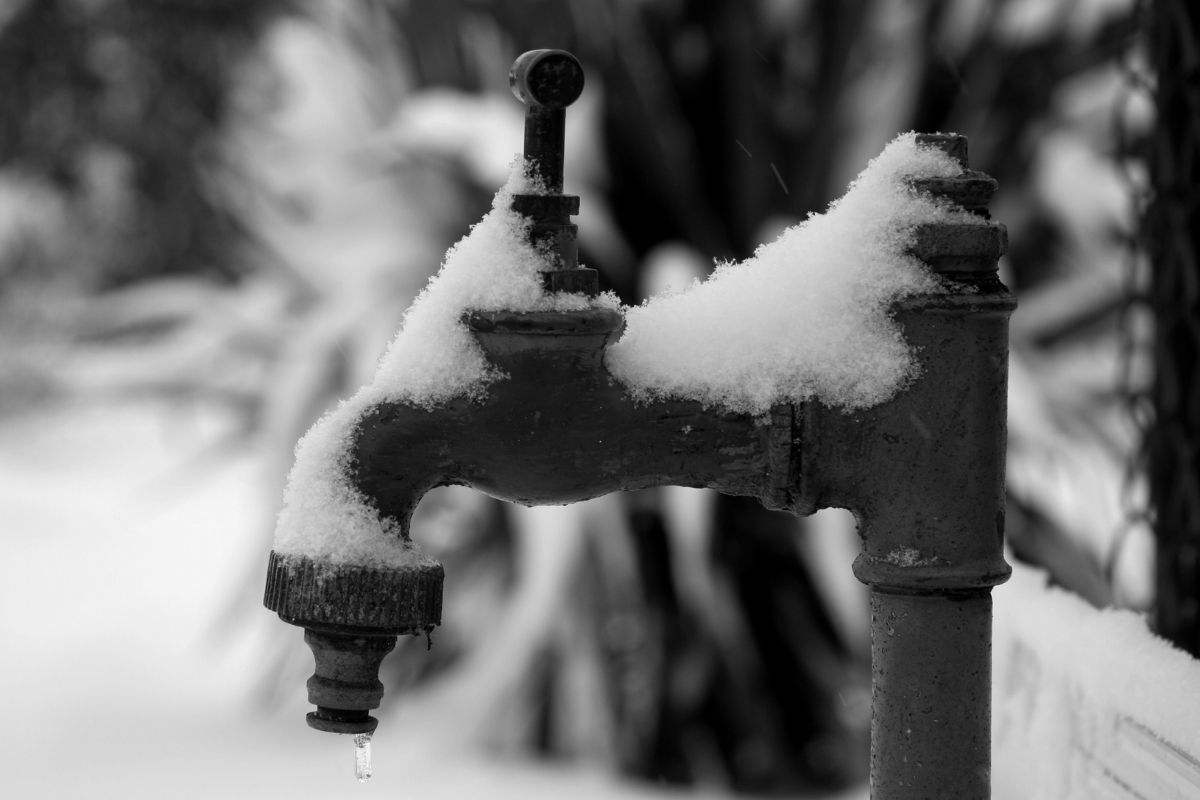 Fontanella esterna innevata