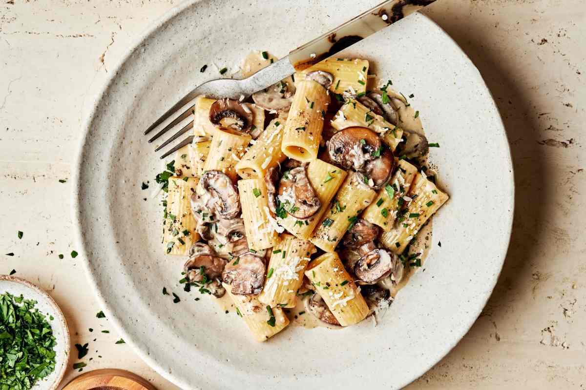 Pasta al forno con funghi